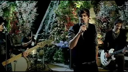 Your love is a lee - Simple - Plan(official video and music) 