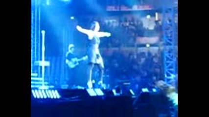 Laura Pausini - Tra te e il mare - на живо от Рим 15.03.2009