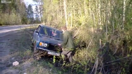 Russian Drifting Leads to Epic Failure