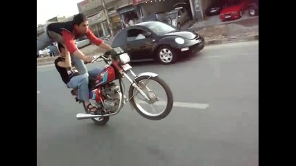 Така ли се кара мотор