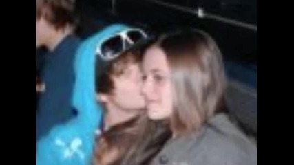 Justin Bieber Kissing girls! 