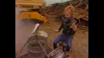Avenger - Under The Hammer 
