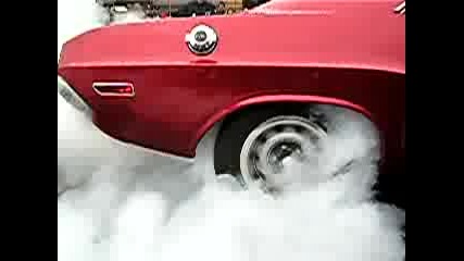 1970 Dodge Challenger Burn Out