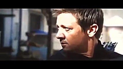 Големите герои Ястребовото Око, Алената Вещица и Живака от Отмъстителите: Ерата на Ултрон (2015)