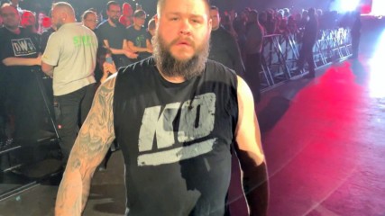 Kevin Owens headbutts us in Hamburg, Germany