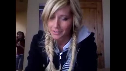 Message From Ashley Tisdale To me canitoneo11 =)