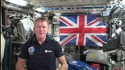 Астронавт отправи от Космоса послание до Елизабет II (ВИДЕО)
