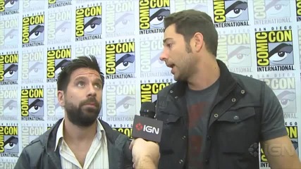 Zachary Levi, J Gomez говорят за последния 5 сезон