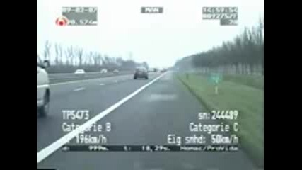 Porsche 911 bqga ot policiqta Smqh 