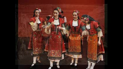 Bulgarian Folk - Duet - Sladko Medeno - - Glas mi se chuva 