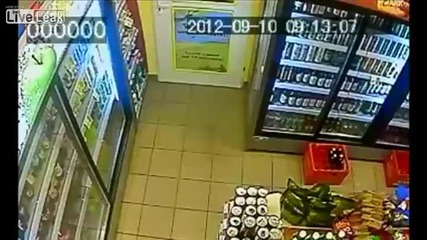 Монахиня краде бира в магазин