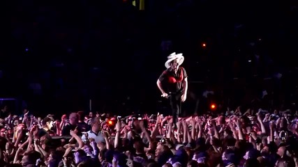 Tre Cool Singing 