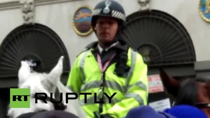 UK: Arrests made as Sikh protesters clash with police outside Indian Embassy
