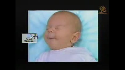 Новородено Бебе пощуря като видя бомби 