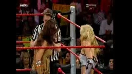 Mickie James vs. Michelle Mccool ** [ For Woman Titile ]