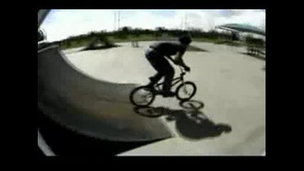 Много Яки Падания С Bmx