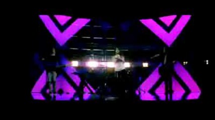 Selena Gomez & The Scene - Falling Down