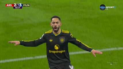 Manchester United with a Spectacular Goal vs. Arsenal