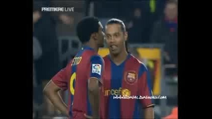 Ronaldinho vs Real Madrid (el Classico 2007/2008) 