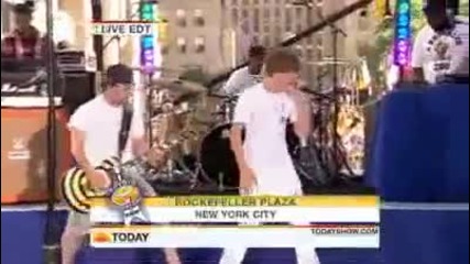 Justin Bieber Never Say Never on the Today Show 6_4_10