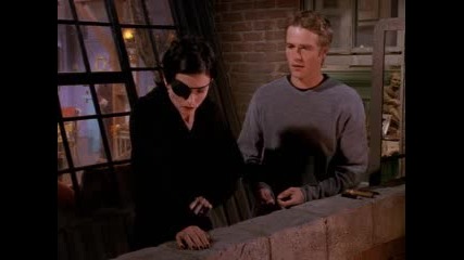Friends S04e08 - Chandler In A Box 