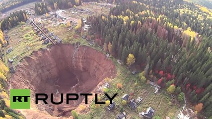 Русия: Дрон засне свлачище