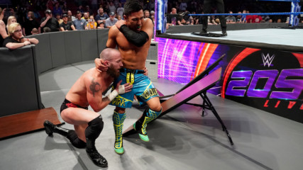 Akira Tozawa vs. Mike Kanellis: WWE 205 Live, May 7, 2019
