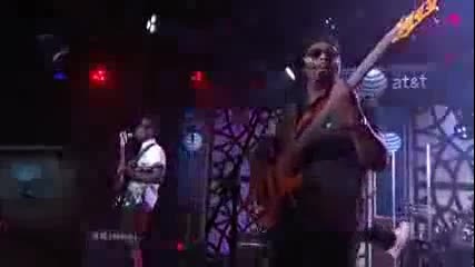 Boyz Ii Men Performs Diamond Eyes