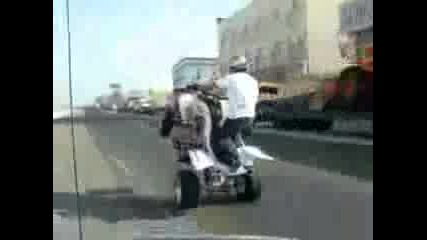 Yamaha Raptor 700r Wheelies