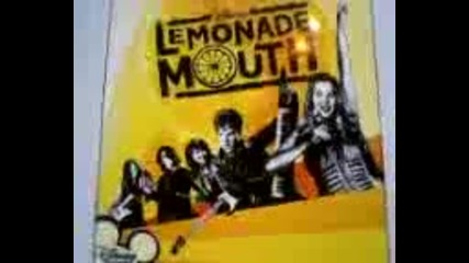 част от песента на Lemonade Mouth-determinate