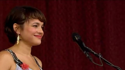 Norah Jones - Live at Glastonbury 2010 (full Concert)