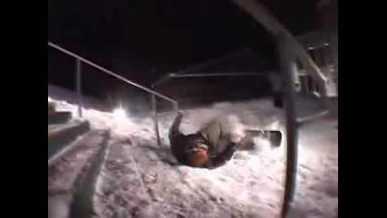 Snowboard Crash ( Blood in the video ! )