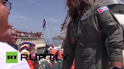 Cuba: German sportsman Roger Kluh smashes world speed record in powerboat