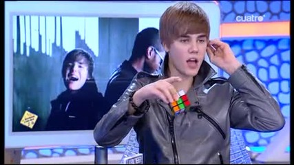 Justin Bieber в испанско шоу! Смях! 