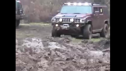 Hummers Go Mudding