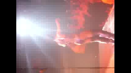 Rihanna - Live Your Life [live]
