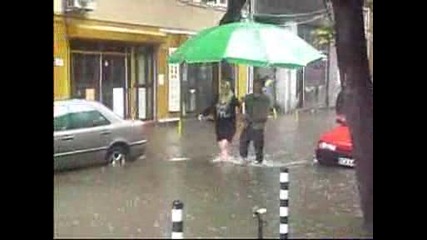 Това е Венеция в София - виж какво причинява един проливен дъжд