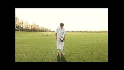 Freestyle Football Tricks - Double Cross Over