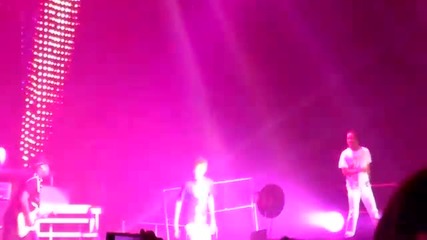 One Less Lonely Girl - Justin Bieber My World Tour 