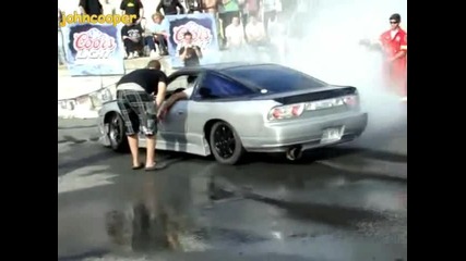 Красив Nissan S13 Пали Гуми