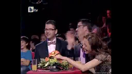 Комиците - смях по време на провален скеч-