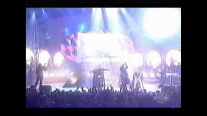 Queen & 5ive - We Will Rock You (live At Brit 2000)