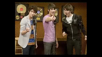 The Jonas Brothers - Play My Music