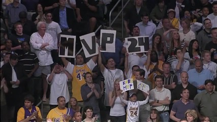 Kobe Bryant Double Clutch Reverse Dunk