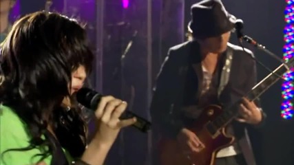 Demi Lovato-solo (live Walmart Soundcheck)2009