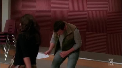 Glee - Rachel & Finn - Smile (1x12) 