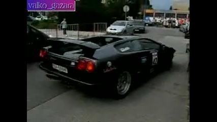 Идиот удря Ламборджини Диабло 