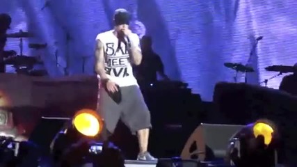 Eminem & Royce Da 5'9- Welcome 2 Hell (music Video)