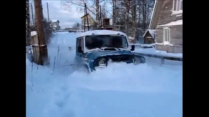 Uaz in snow