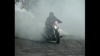 Harley Davidson V - Rod Performance